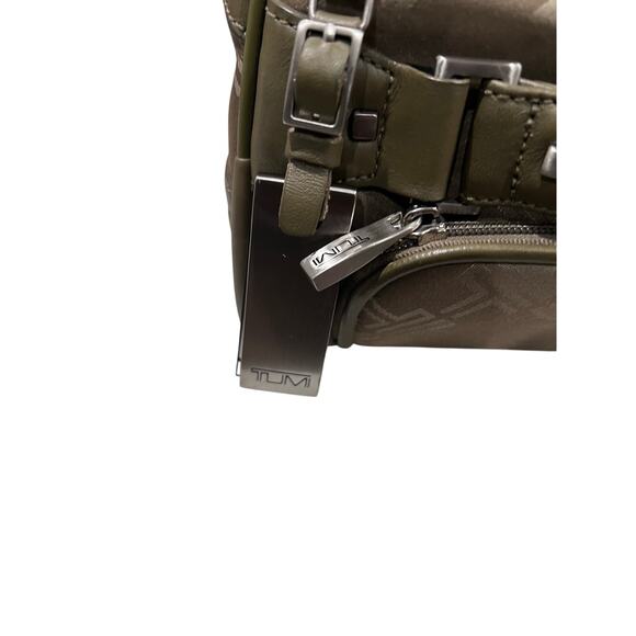 TUMI Signature Collection Wheeled Duffel 72163CFF Taupe Olive Leather Travel Bag - Picture 5 of 16